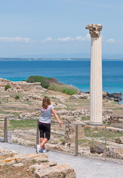 Mulher em Tharros — Fotografia de Stock