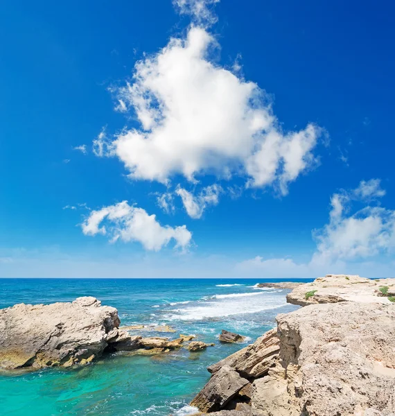 É Arutas e nuvens — Fotografia de Stock