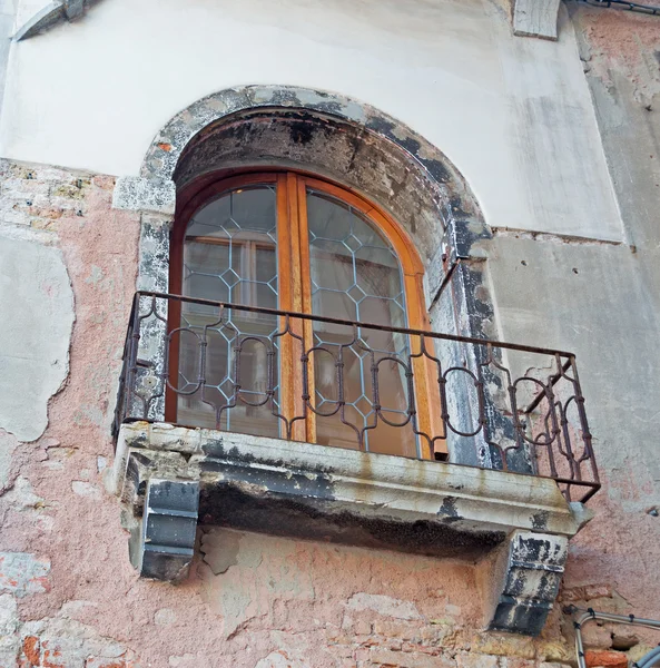 Oude balkon — Stockfoto