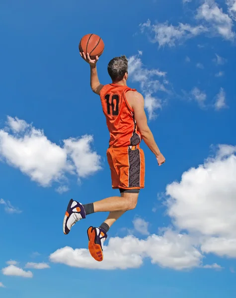 Orange dunk in the sky — Stock Photo, Image