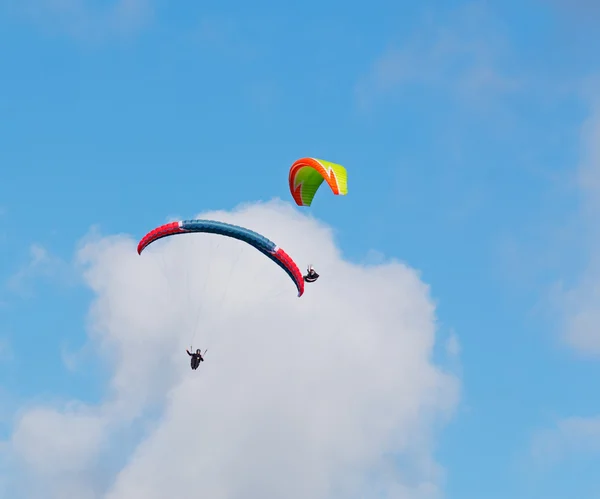 Clouds over para gliders — Stock Photo, Image