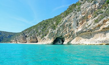mağaralar, plajları ve deniz
