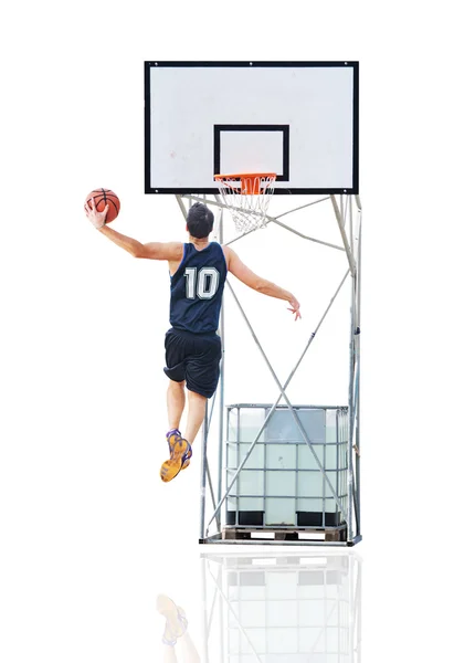 Jumping to the hoop — Stock Photo, Image