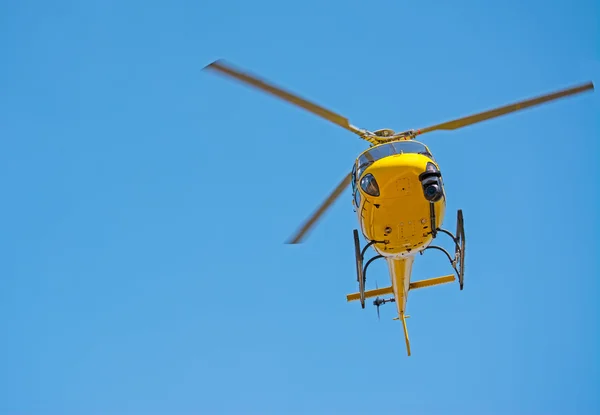 Gele helikopter — Stockfoto