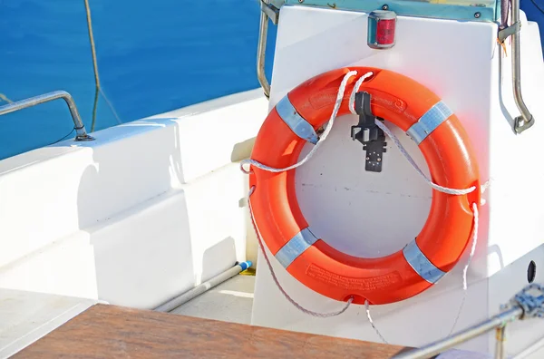 Life buoy — Stock Photo, Image