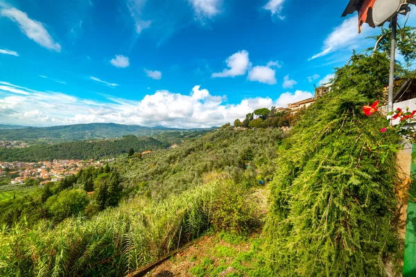 Montecatini Blue Sky Tuscany Italy — Stockfoto