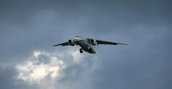 Літак АН-148 — стокове фото