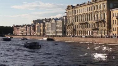 zevk tekneler zaman atlamalı