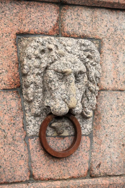 Leão de pedra — Fotografia de Stock