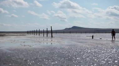 Salt Lake 'de dinlen.