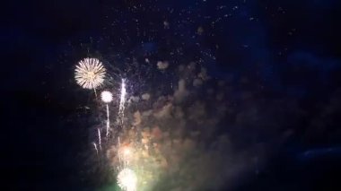 kutlama havai fişek