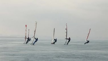 Ice kış sörf