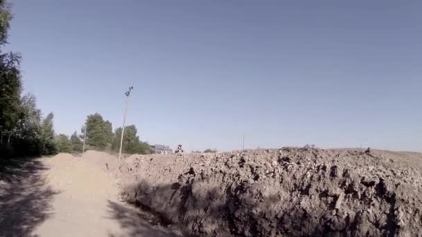 Saltando em uma sequência de motocicleta — Vídeo de Stock