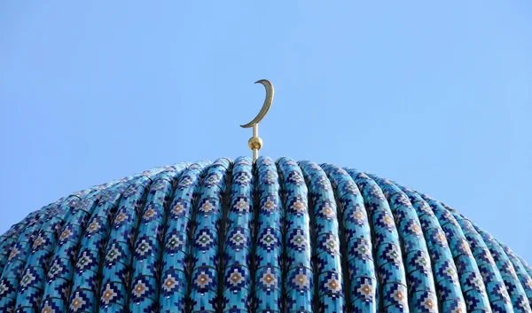 Huge blue dome Arab mosque — Stock Photo, Image