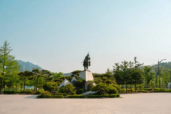 Seul Coréia Maio 2022 Estátua Gang Gam Chan Parque Nakseongdae — Fotografia de Stock