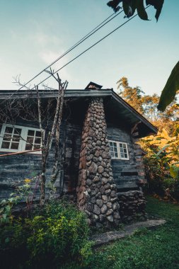 Bir Frame House Sonbahar gitmeden önce yaz sabahında
