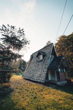 Bir Frame House Sonbahar gitmeden önce yaz sabahında