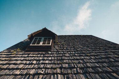 Bir Frame House Sonbahar gitmeden önce yaz sabahında