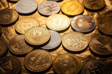 Altın arka planda kripto para ve bitcoin, altın madenciliği arka planda