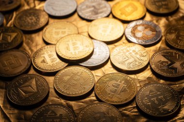 Altın arka planda kripto para ve bitcoin, altın madenciliği arka planda