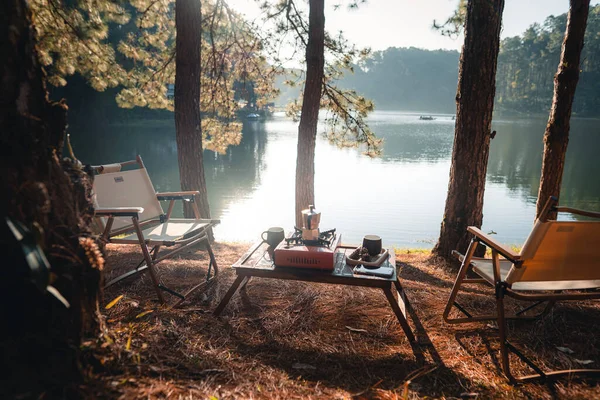 Camping Och Kaffe Pang Ung Morgonen Kaffe Morgonen Träden Och — Stockfoto