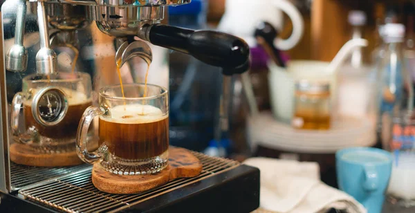 Горячий Черный Кофе Машины Стекло — стоковое фото