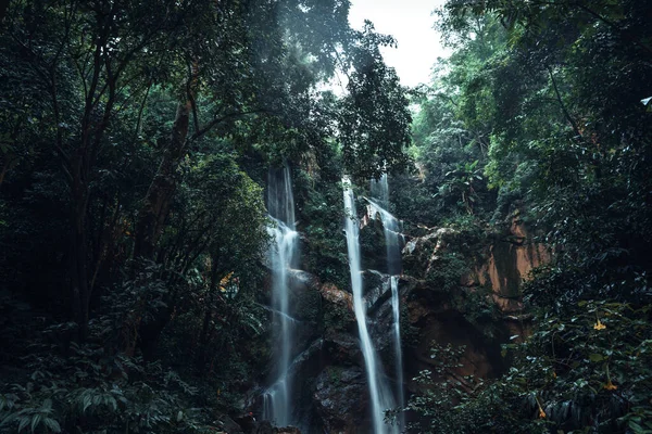 Vízesés Trópusi Erdőben Esős Évszakban Mok Vízesés — Stock Fotó