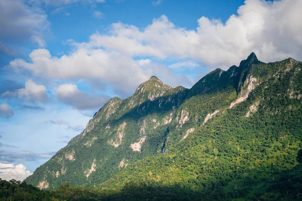 Green Mountain View Doi Luang Chiang Dao — Foto Stock