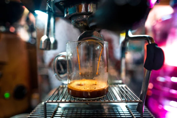 Expresso Coffee Dripping Machine Black Coffee — Stock Photo, Image