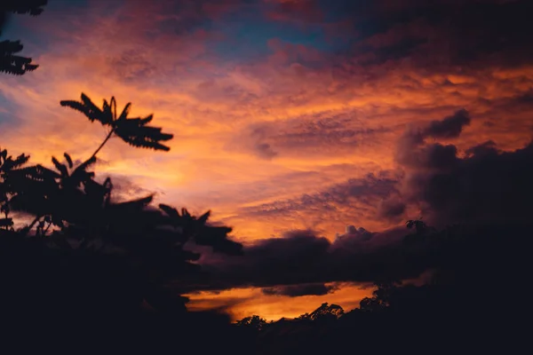 Барвисте Небо Після Заходу Сонця Кольори Заходу Сонця Хмарне Оранжеве — стокове фото