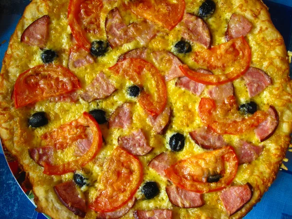 La gustosa pizza appetitosa — Foto Stock