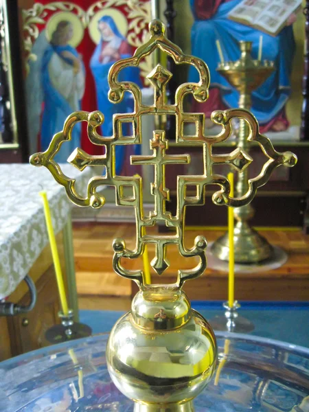 금속 교회 십자가 — 스톡 사진