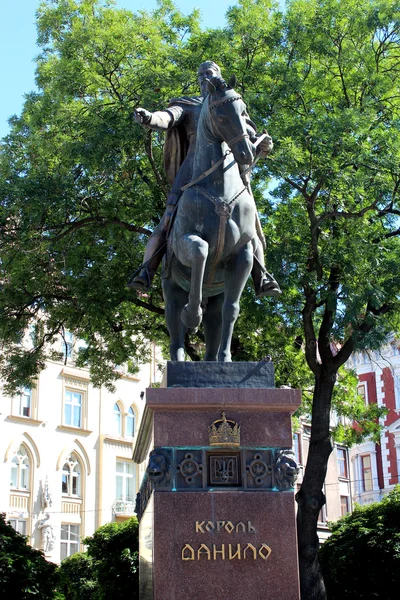 Denkmal des Daniel von Galizien in der Stadt Lwow — Stockfoto