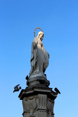 Tanrı'nın heykeli maria lvov, anne