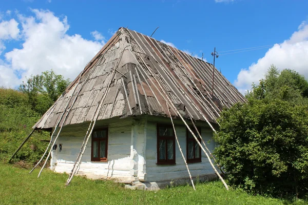 喀尔巴阡地区旧农村房屋 — 图库照片