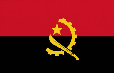 Angola bayrağı. Kumaş yüzeyinde Angola bayrağı. Dokulu arka planda Angola ulusal bayrağı. Kumaş dokusu. Angola Cumhuriyeti