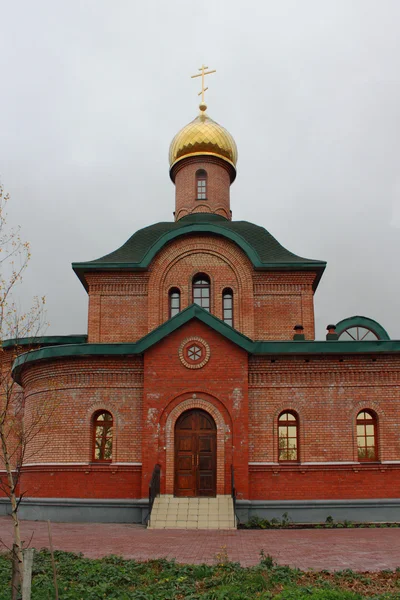 L'église de Saint Tikhon dans la ville d'Arkhangelsk — Photo