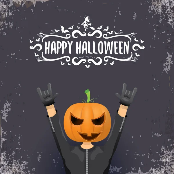 Vector Feliz Halloween creativo hipster fondo de la fiesta. hombre disfrazado de Halloween con cabeza de calabaza tallada sobre fondo gris. Diseño del cartel del concierto de rock de Halloween feliz — Vector de stock