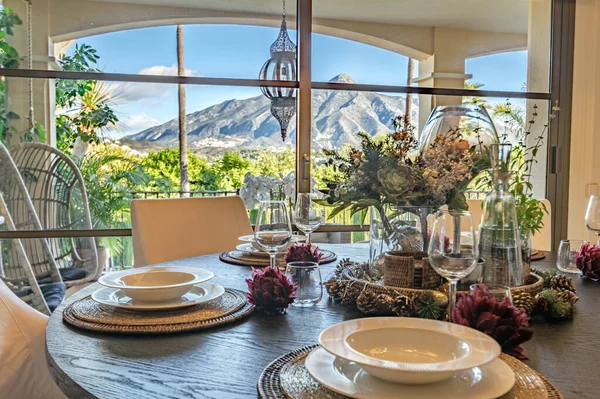 View Beautiful Dining Table Beautiful Villa Overlooking Mountains Costa Del —  Fotos de Stock