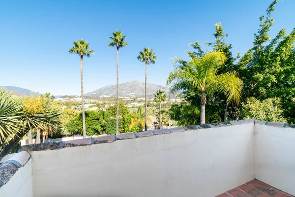 View Villa Balcony Overlooking Mountain Peaks Surrounding Marbella —  Fotos de Stock