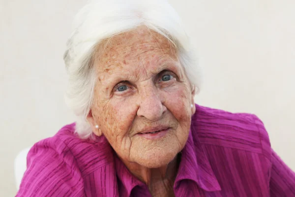 90-jährige Frau Stockfoto
