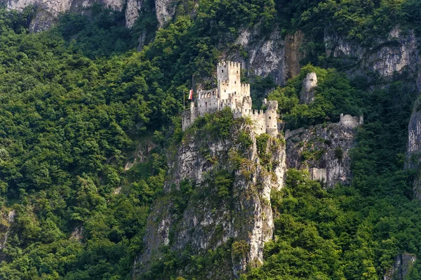 Castelo de Salorno — Fotografia de Stock