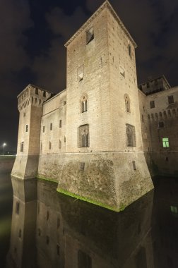Mantua, gece castle