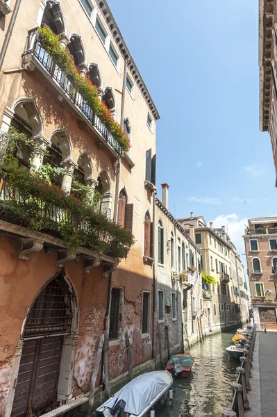 Veneza (Venezia), canal — Fotografia de Stock