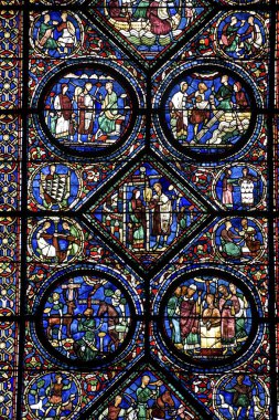 -Chartres Katedrali