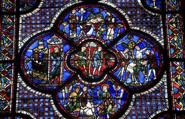 -Chartres Katedrali