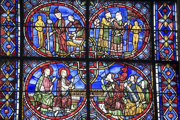 Chartres - katedrála, barevné sklo — Stock fotografie