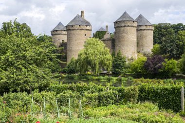 Lassay-les-Chateaux