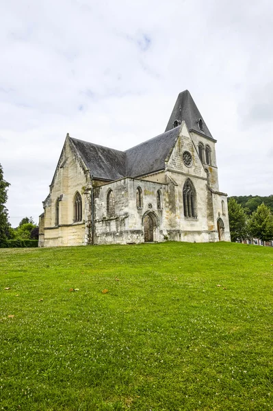 Brionne-教堂的废墟 — 图库照片