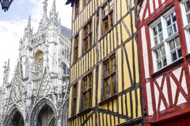 Rouen - dış eski evleri ve Kilisesi